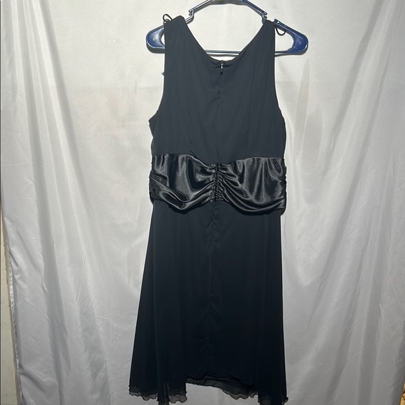Connected Women Apparel Elegant Black Midi Dress Size 14W Preowned - Picture 4 of 9